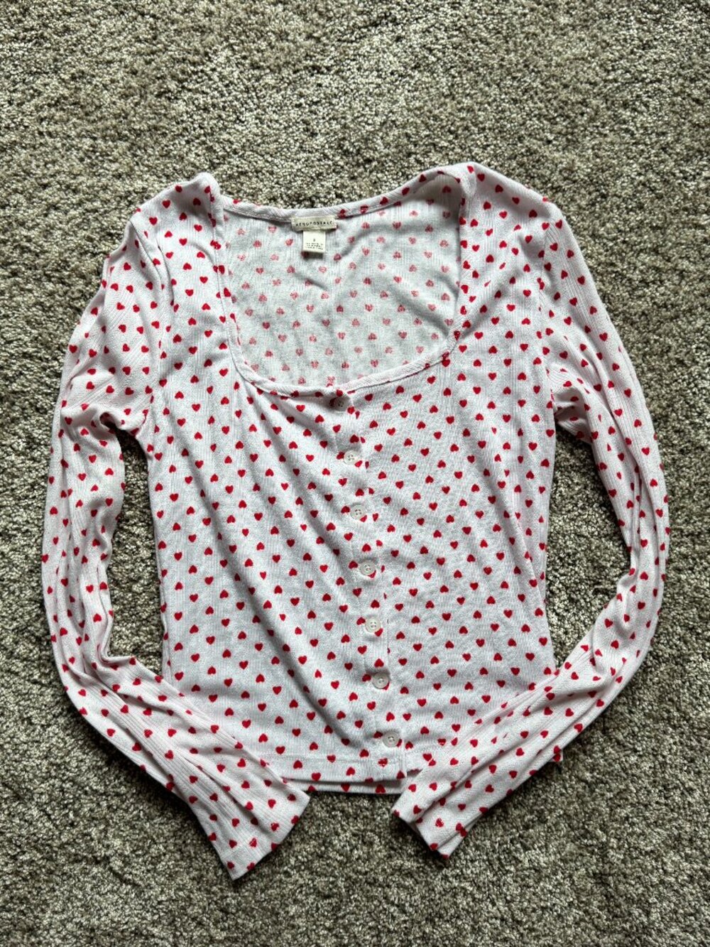 Aeropostale Long Sleeve Heart Shirt Small